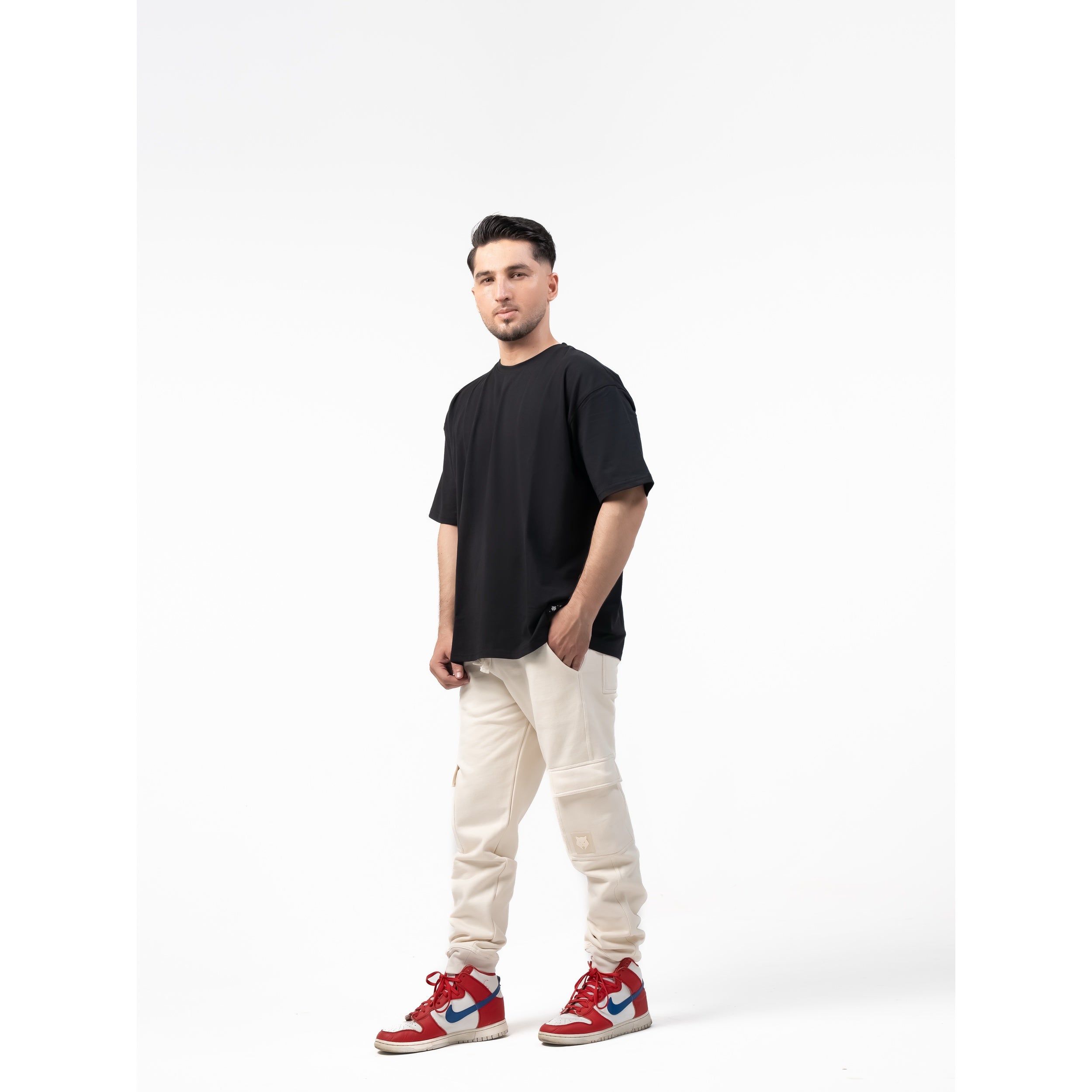 WOLFMODE_77 OVERSIZED TEE — WAR BLACK