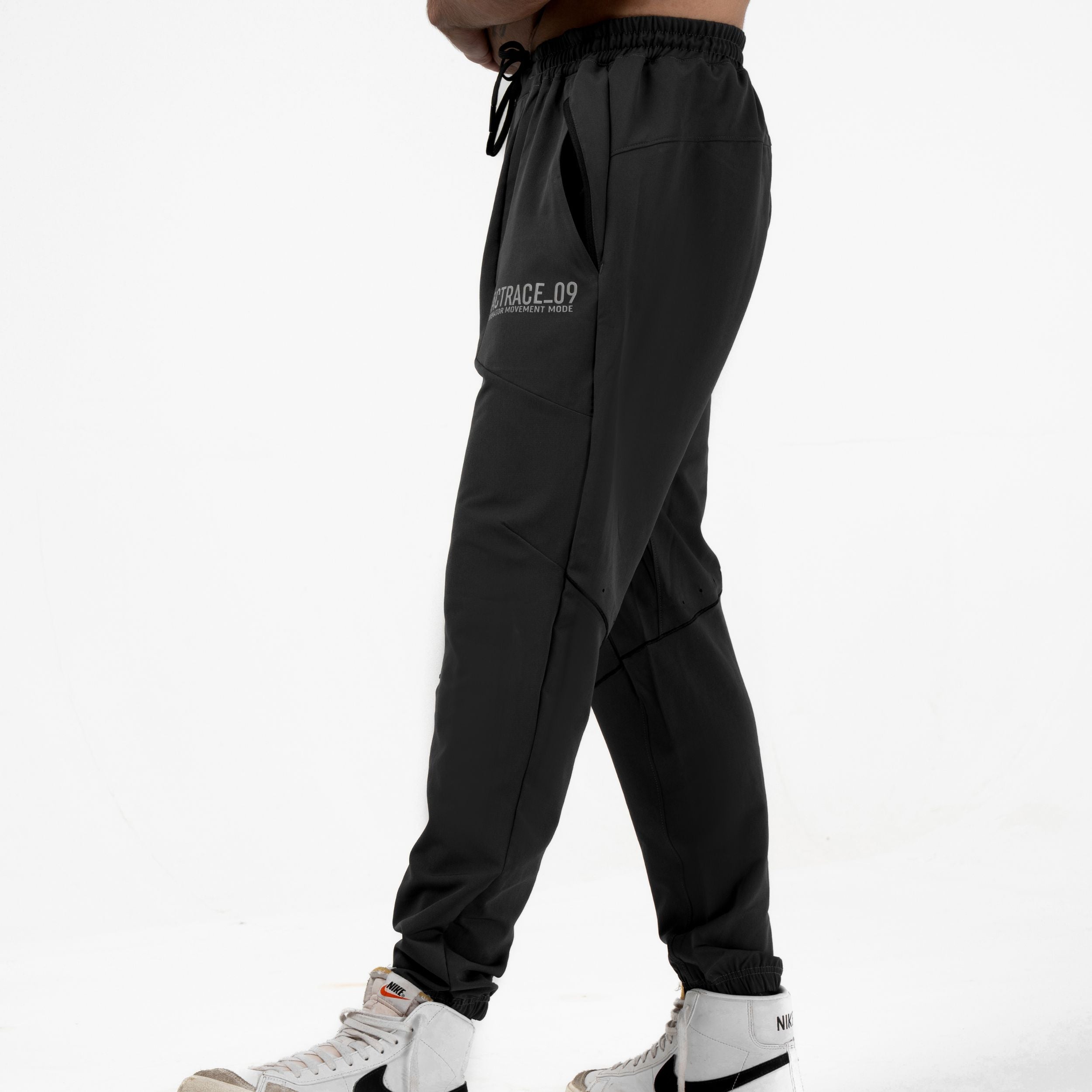 TACTRACE_09 TROUSER — WAR BLACK — back view