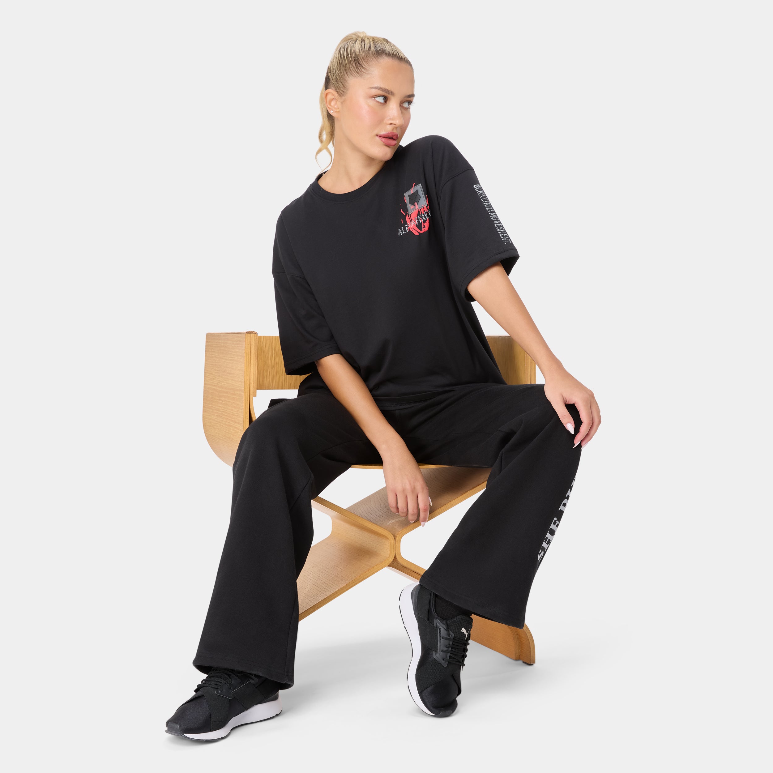 ALPHAFIRE OVERSIZED T-SHIRT — WAR BLACK