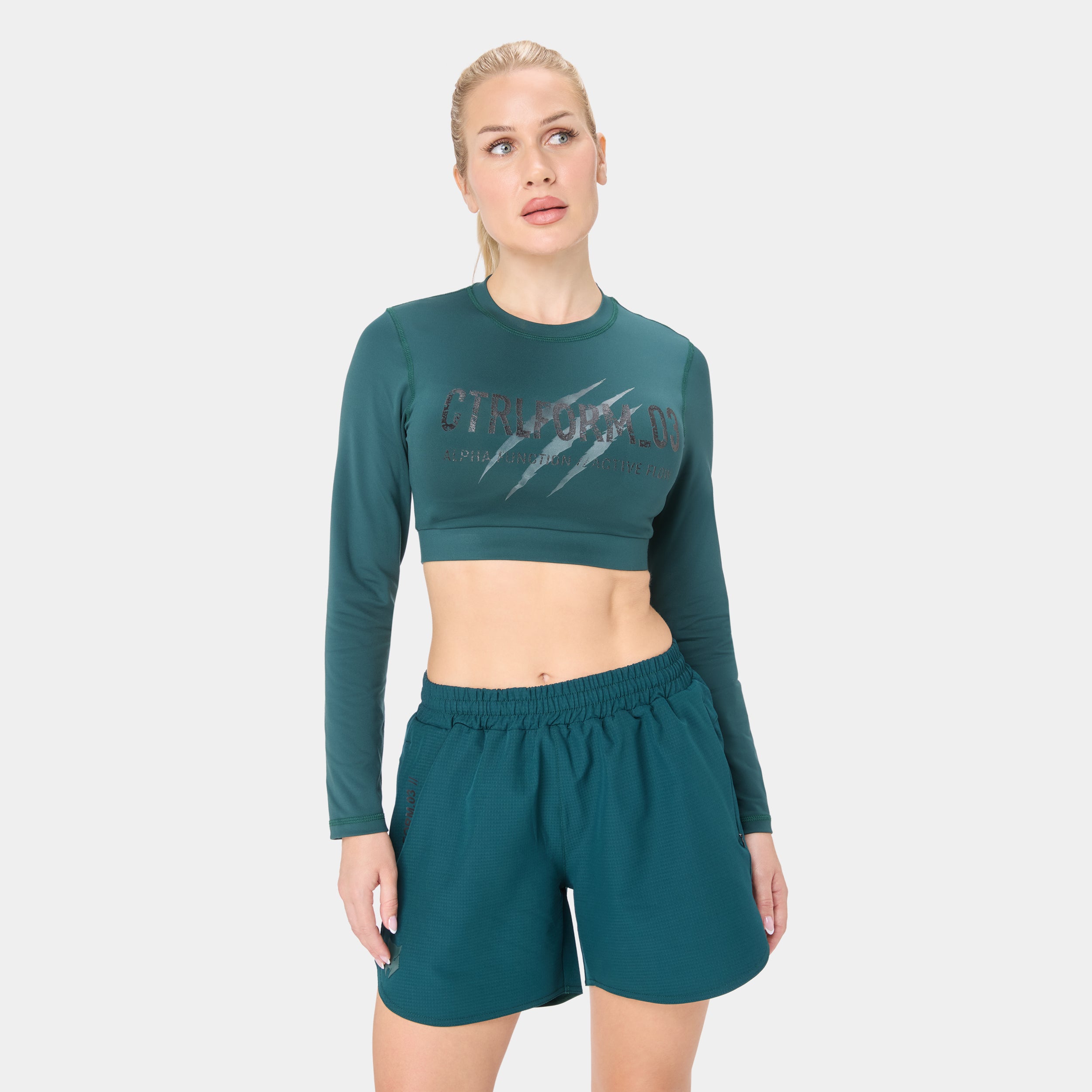 CTRLFORM_03 CROP TOP — ALPHA FOREST