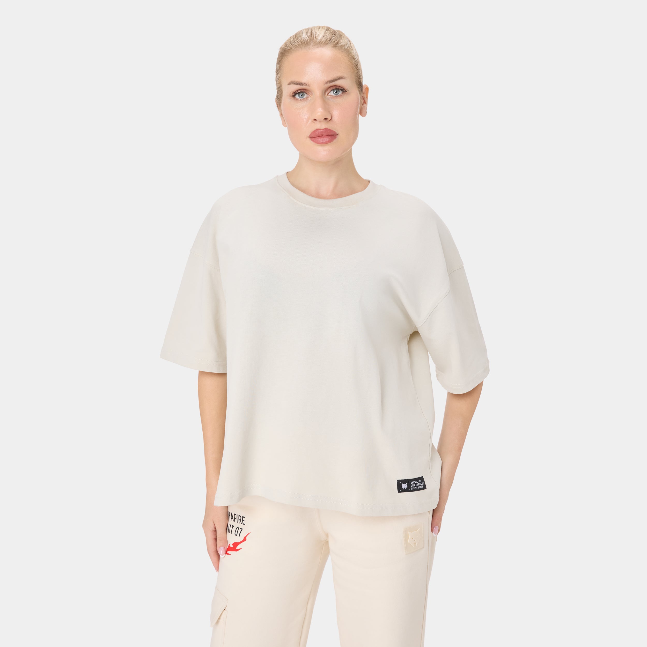 SHEWOLF_09 OVERSIZED TEE — TACTICAL BIEGE