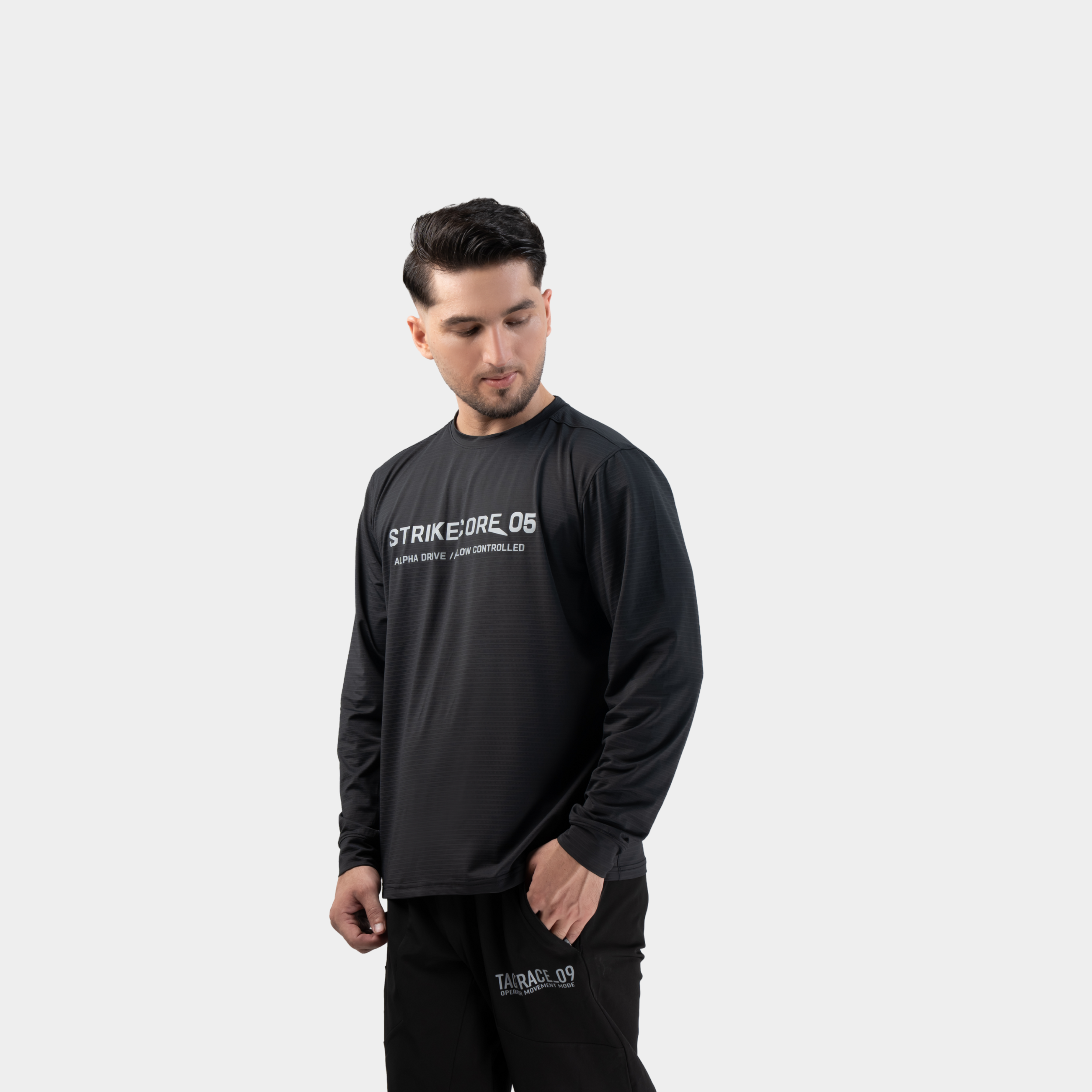 STRIKECORE_05 Long Sleeve Performance Top