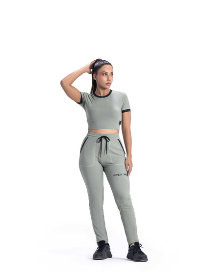 Cropped Tee