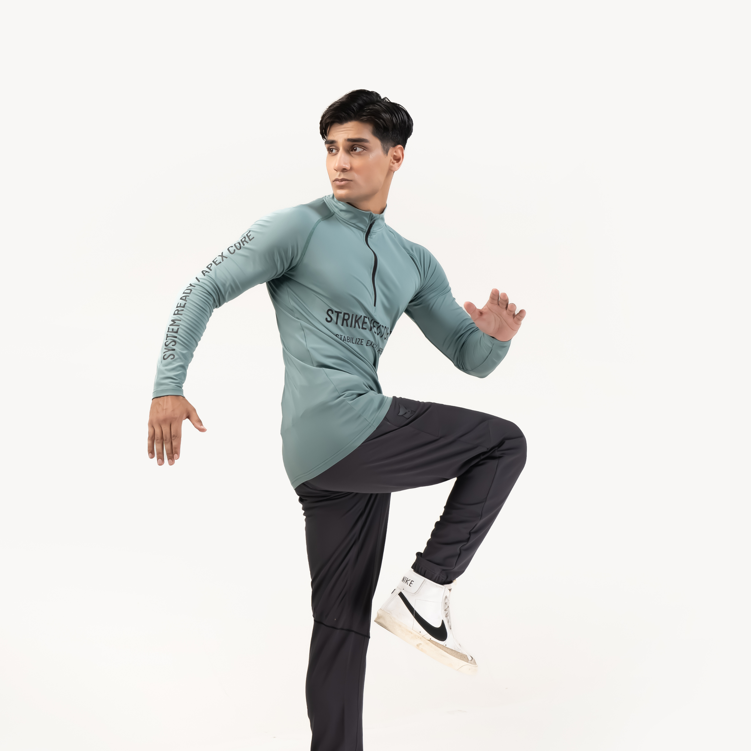 STRIKEVECTOR_01 — HUNTER GREEN